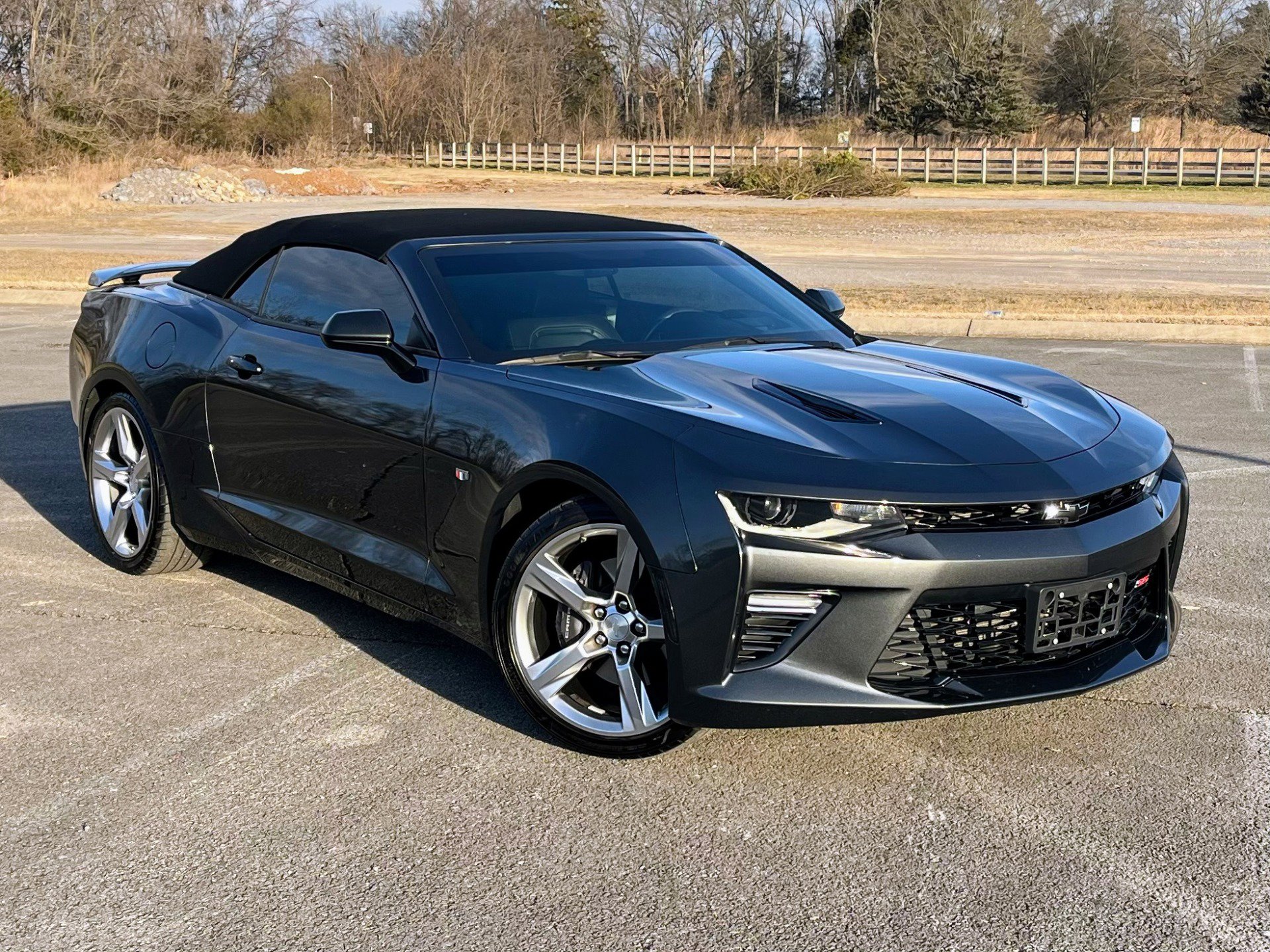 Used 2018 Chevrolet Camaro SS image 1