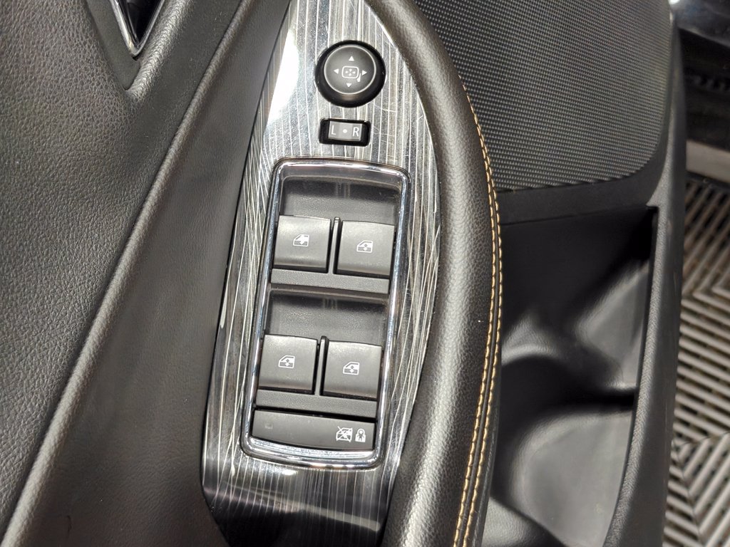Used 2016 Chevrolet Impala LT w/ Convenience Package FWD image 34