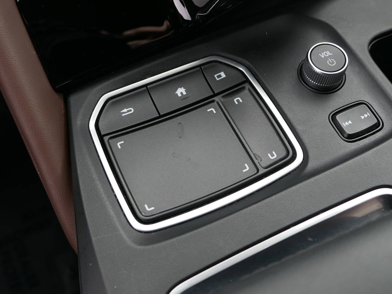 Used 2023 Acura MDX FWD w/ Technology Package image 20