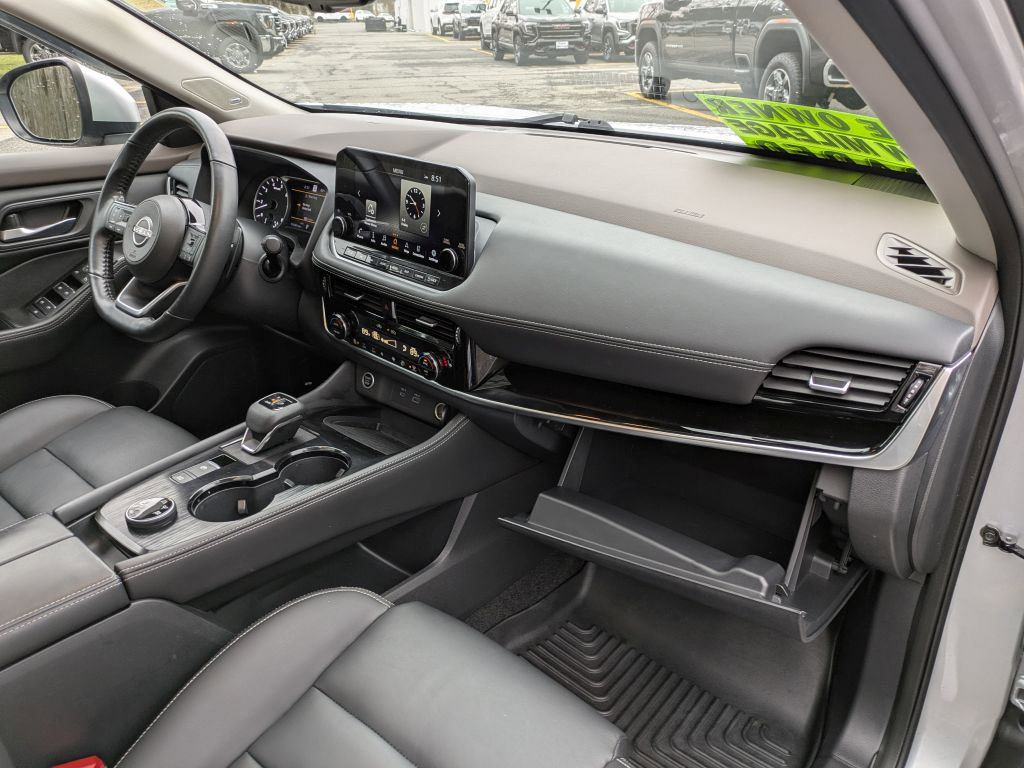 Used 2022 Nissan Rogue SL w/ SL Premium Package image 24