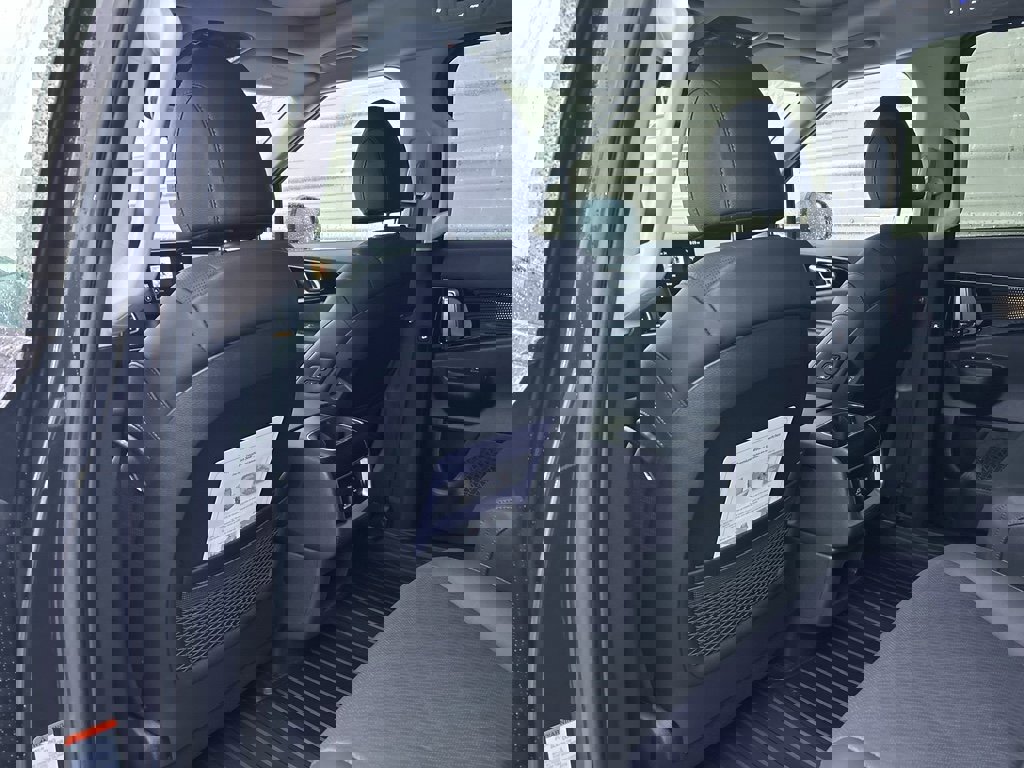 New 2026 Kia Carnival SX Prestige image 13