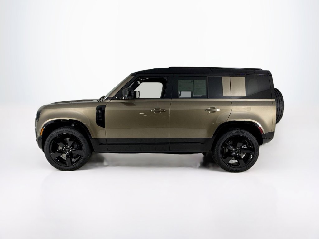 Used 2026 Land Rover Defender 110 X-Dynamic SE AWD/4WD image 2