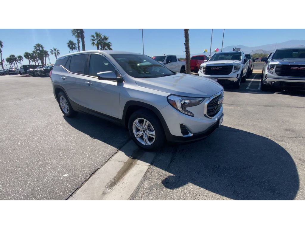 Used 2021 GMC Terrain SLE w/ LPO, Floor Liner Package image 2