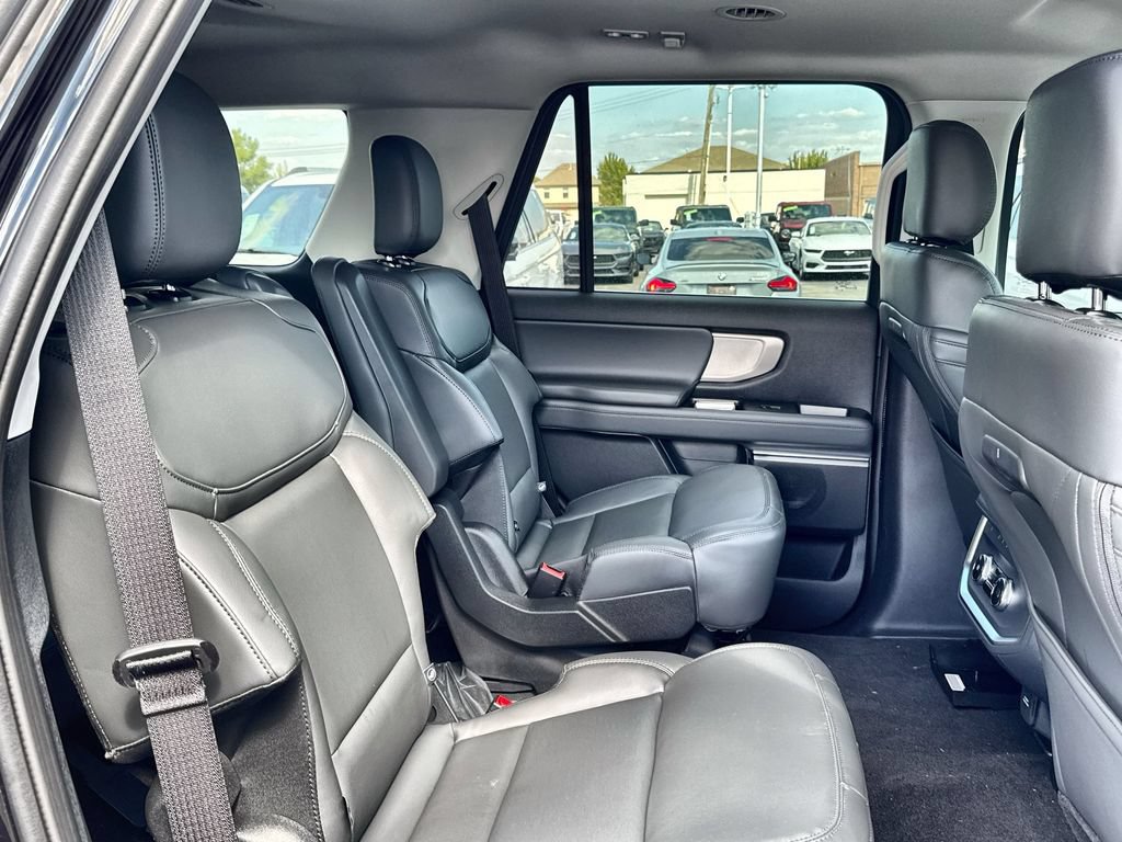 New 2027 Ford Expedition Active AWD/4WD image 31