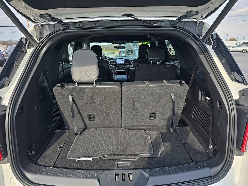 Used 2020 Ford Explorer XLT w/ Equipment Group 202A image 20