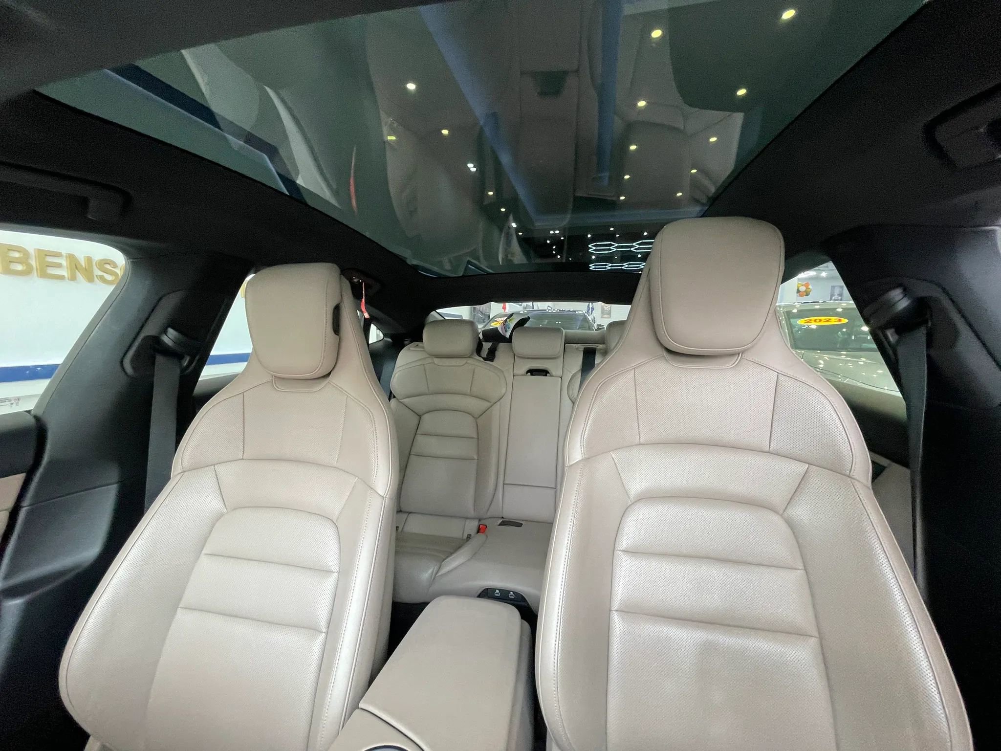 Used 2021 Porsche Taycan RWD image 16