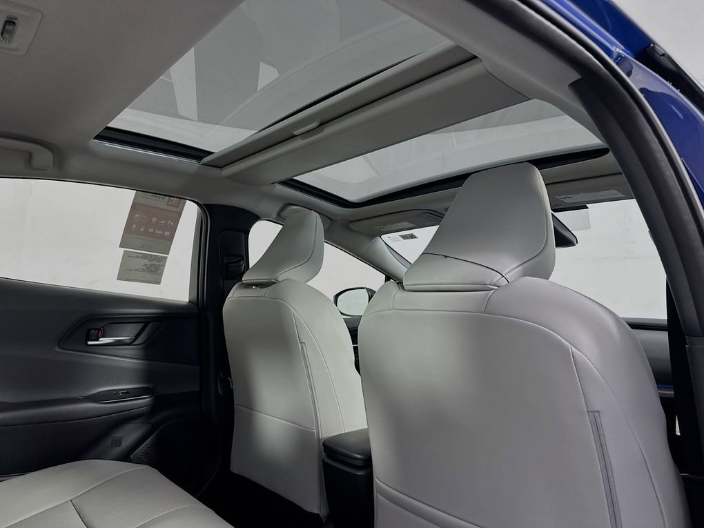 New 2026 Toyota Prius XLE FWD image 33