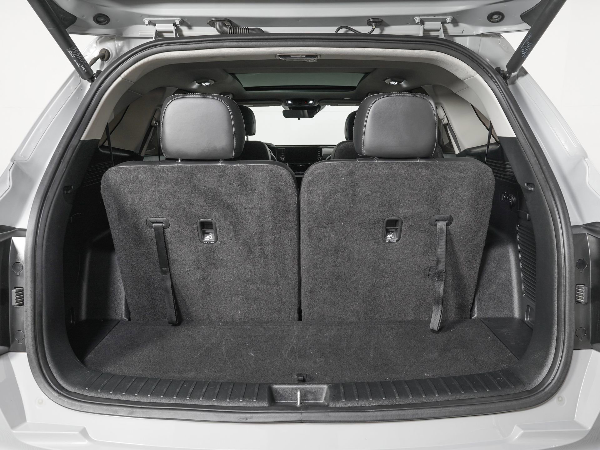 Used 2022 Kia Sorento EX w/ Panoramic Sunroof Package image 11