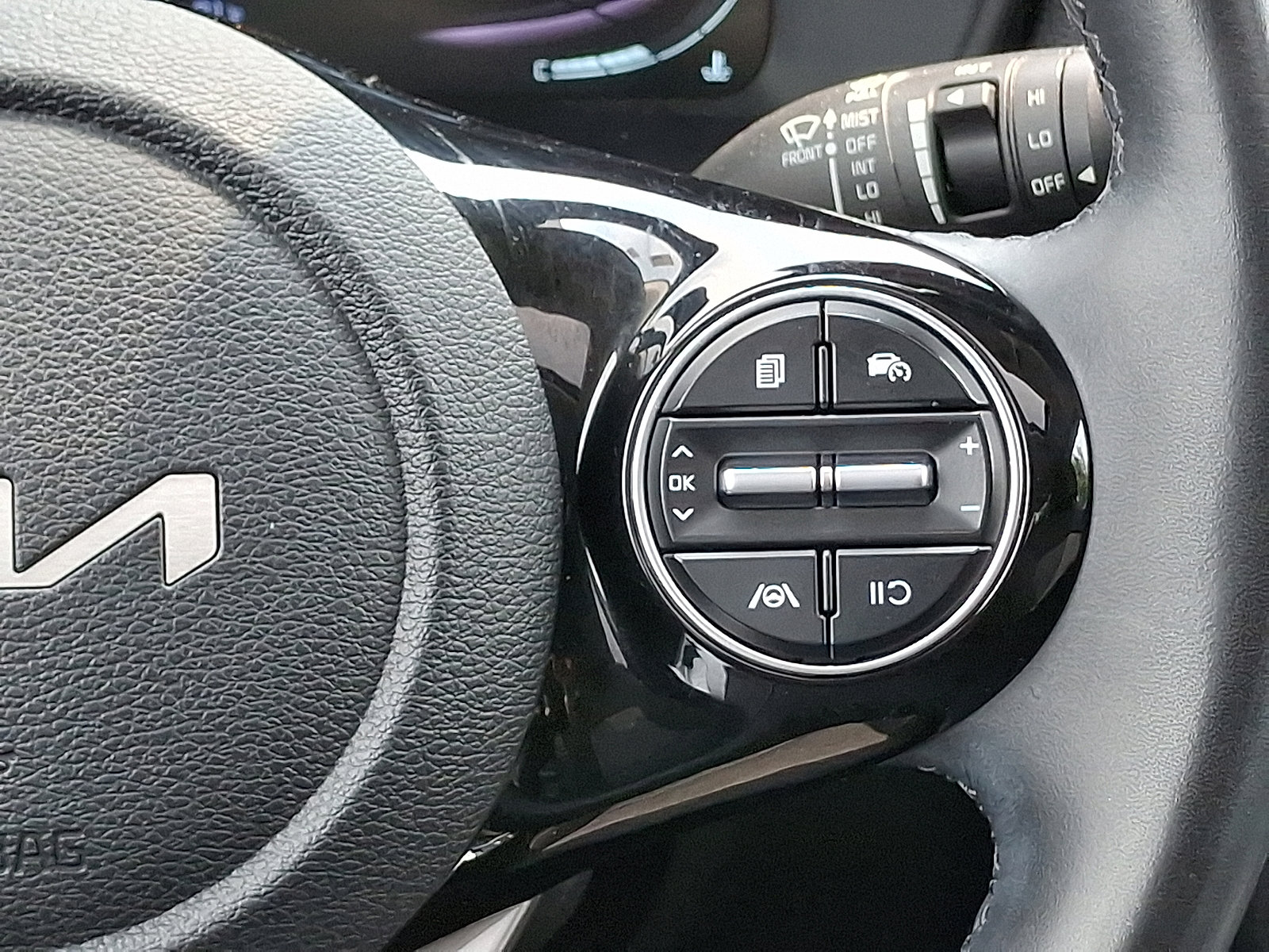 Used 2023 Kia Soul EX image 23