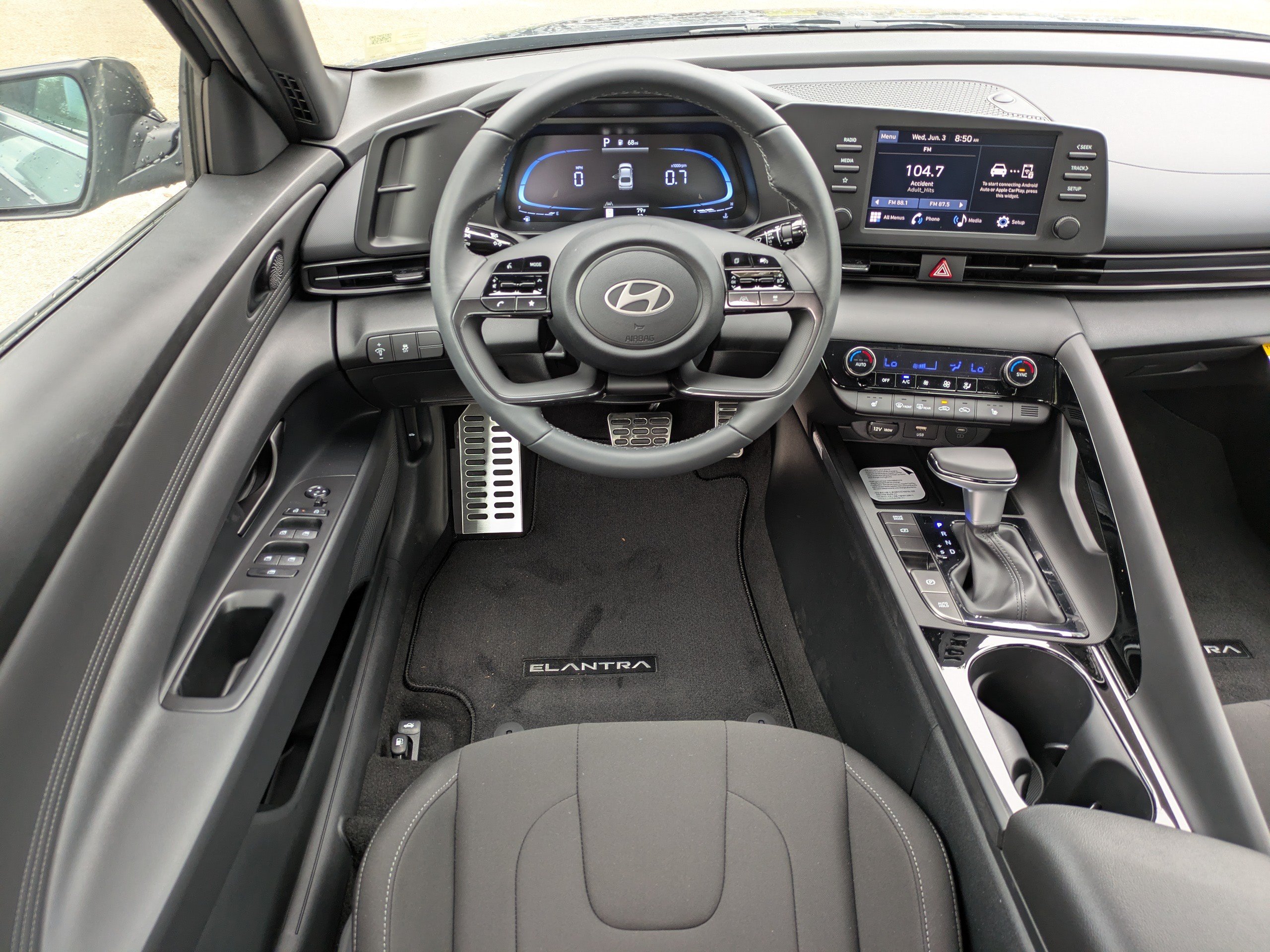 New 2026 Hyundai Elantra SEL Sport Premium FWD image 16