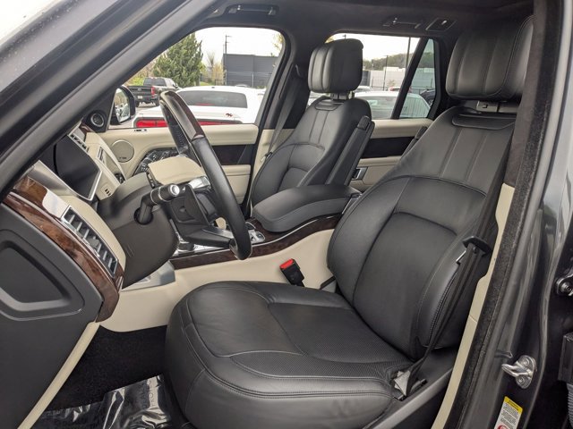 Used 2020 Land Rover Range Rover HSE image 16