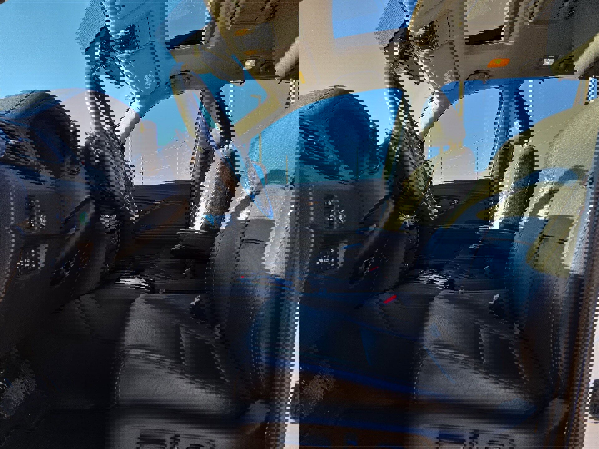 Used 2018 Honda Pilot Elite image 16