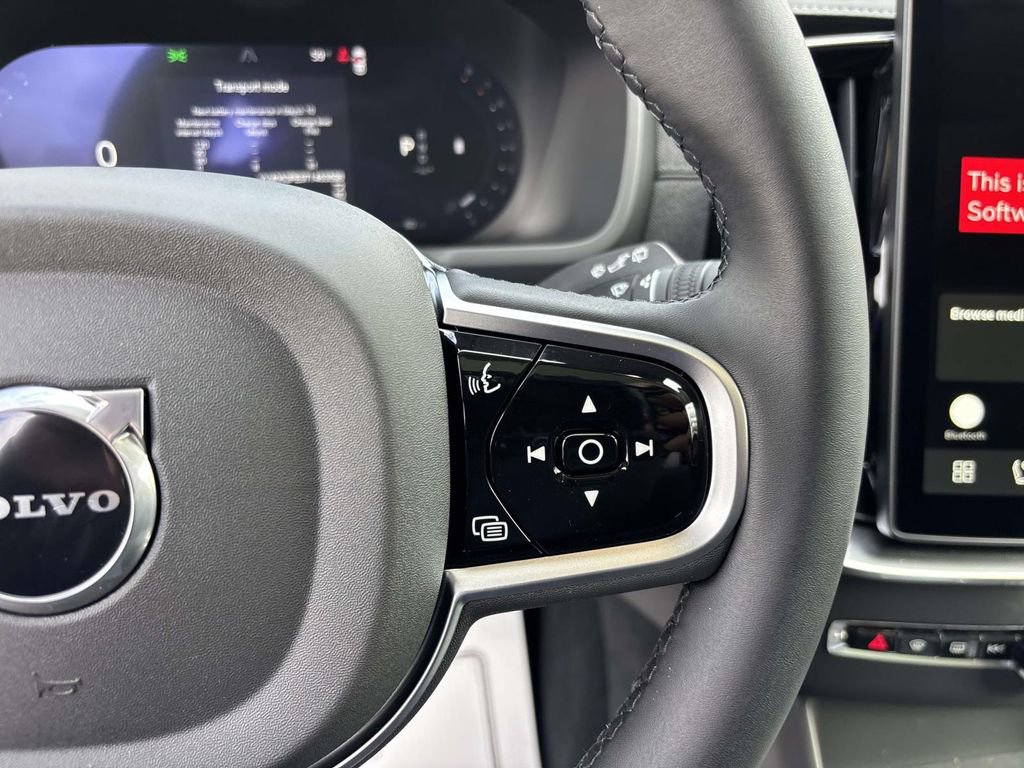 New 2026 Volvo XC90 B6 Plus w/ Protection Package Premier image 19