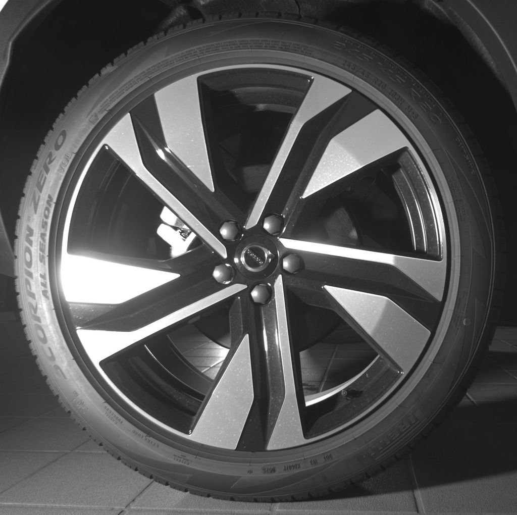 New 2026 Volvo XC40 B5 Plus w/ Protection Package Premier AWD/4WD image 28