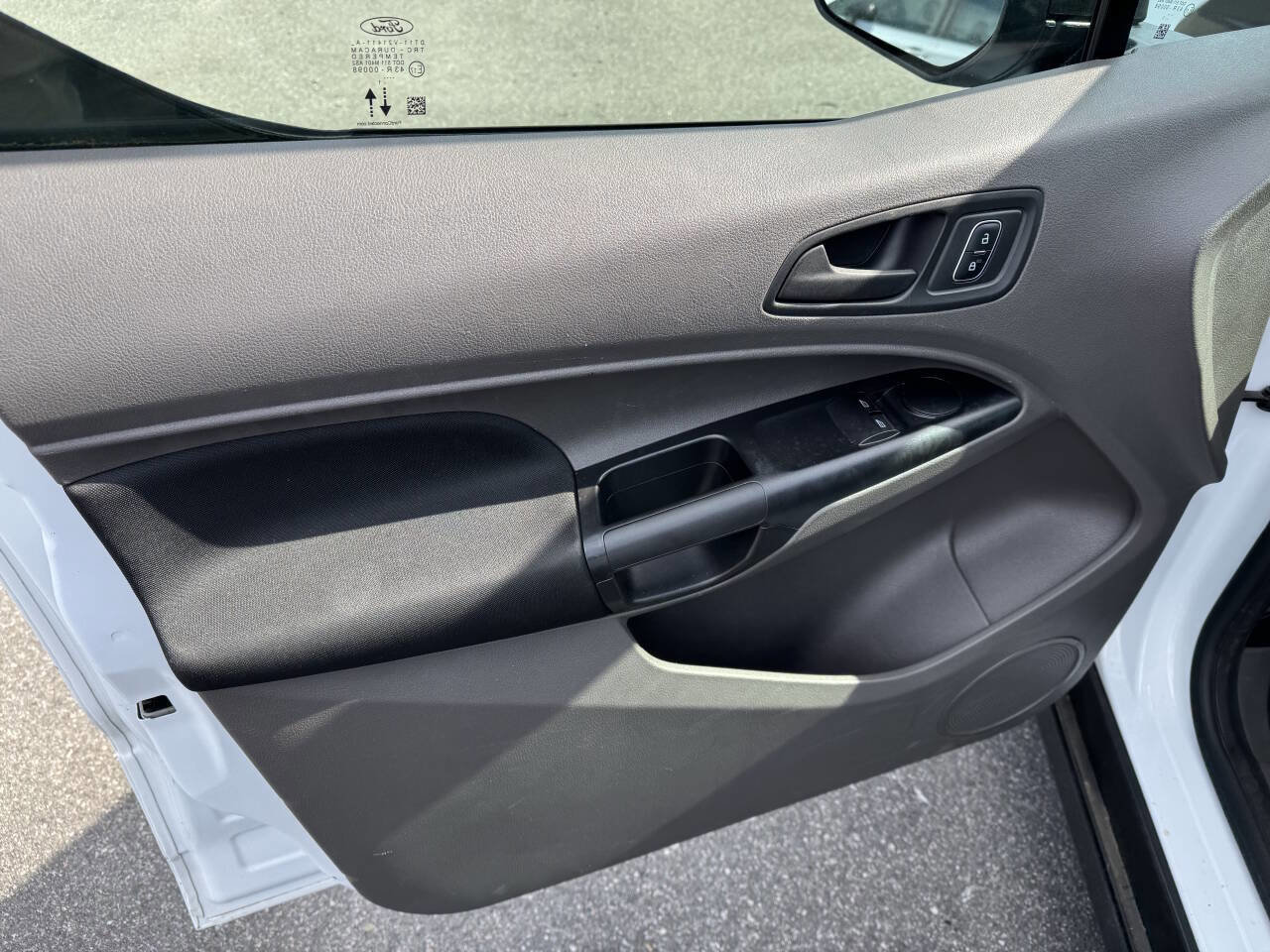 Used 2022 Ford Transit Connect XL image 10