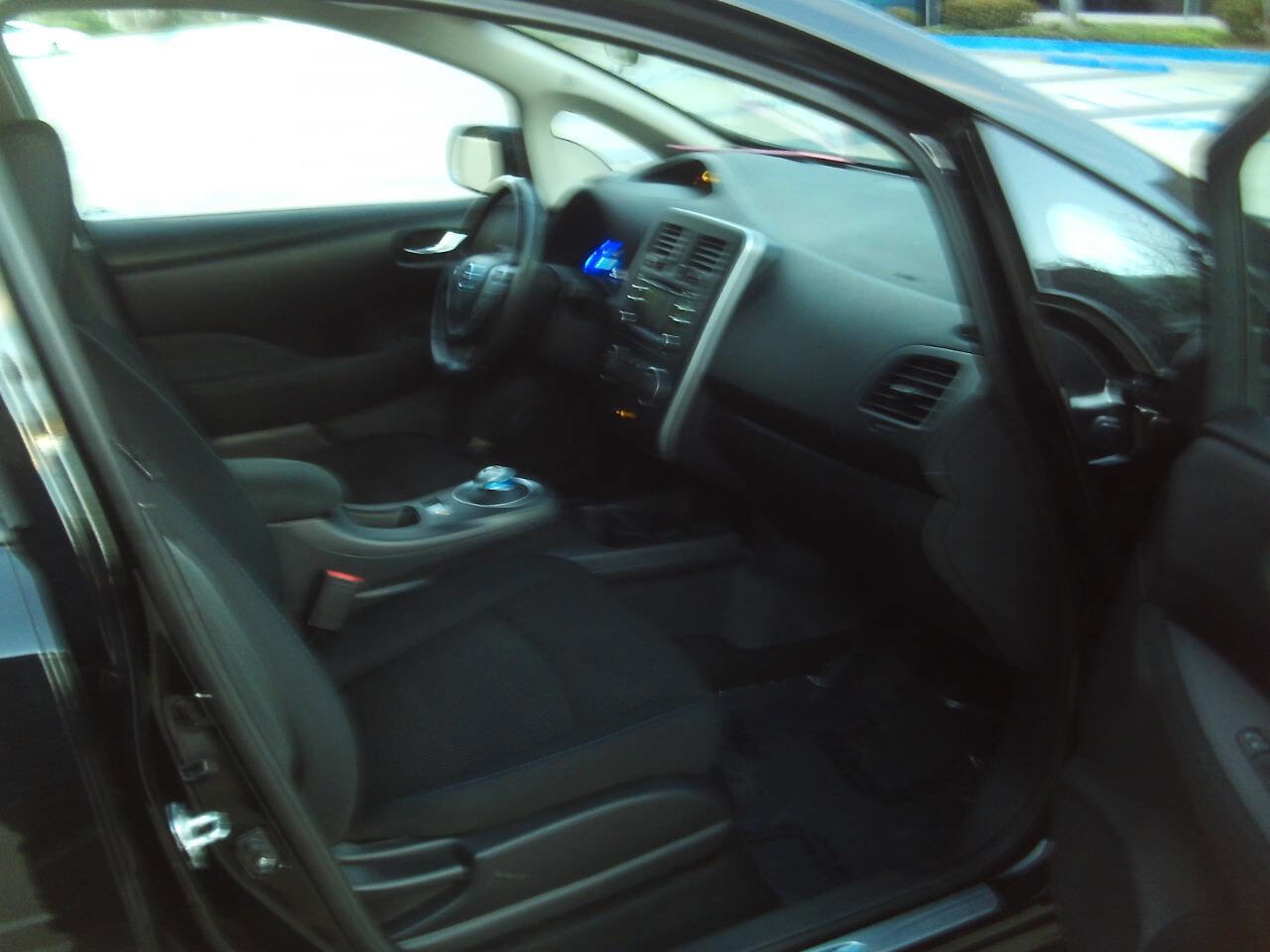 Used 2015 Nissan Leaf S w/ Charge Package image 12