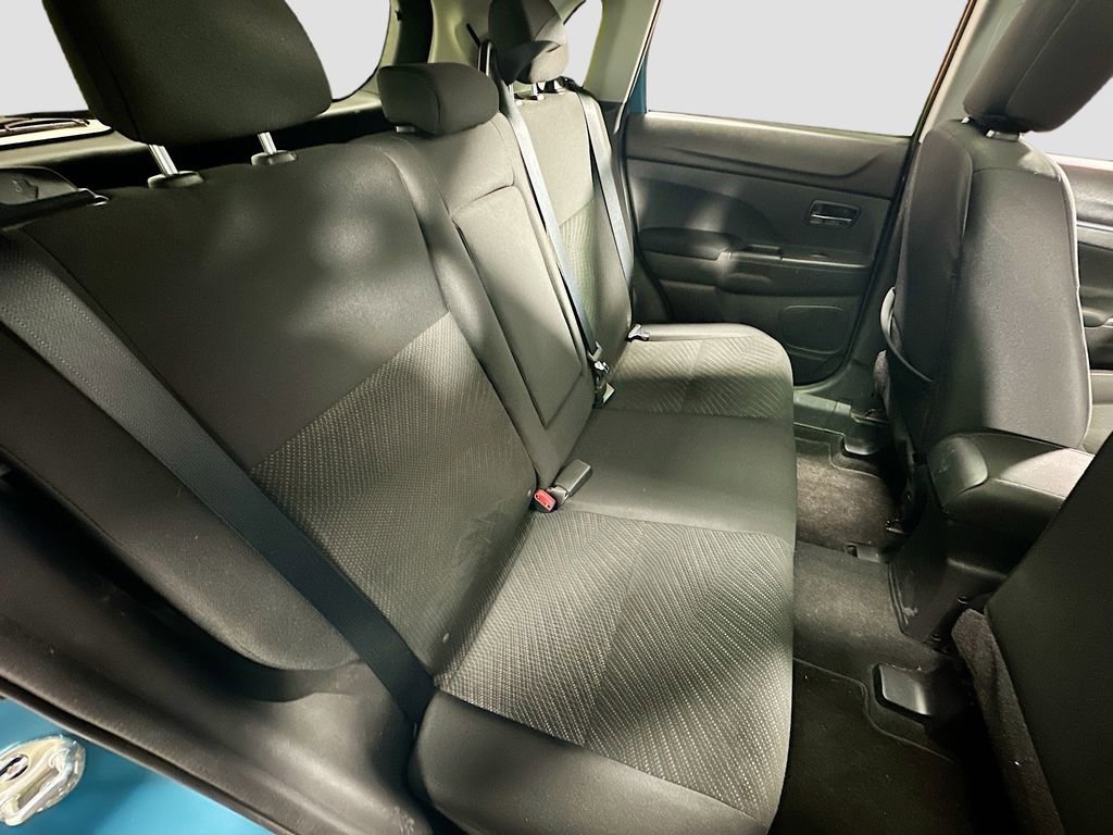 Used 2013 Mitsubishi Outlander Sport SE image 28