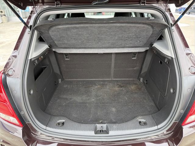 Certified 2022 Chevrolet Trax LT w/ LT Convenience Package image 24