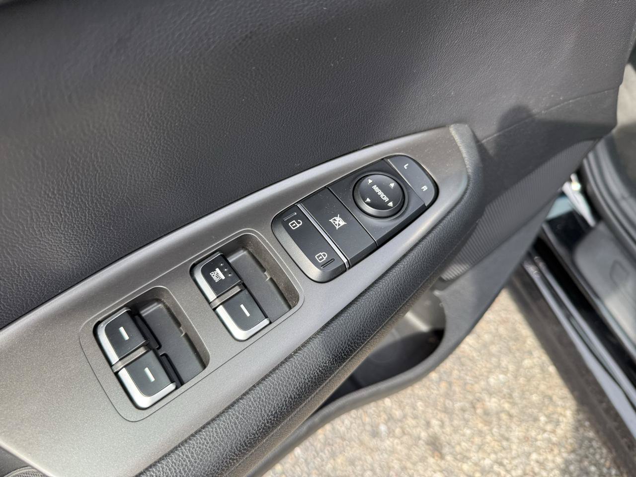 Used 2020 Kia Optima LX FWD image 23