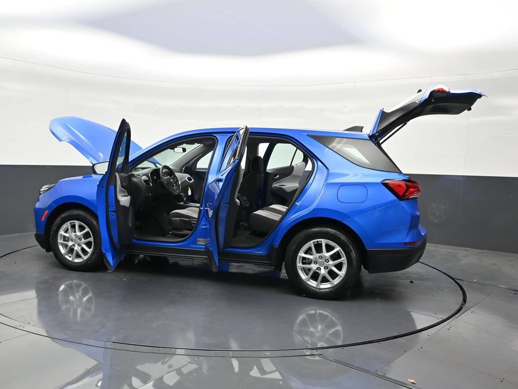 Used 2024 Chevrolet Equinox LS FWD image 35