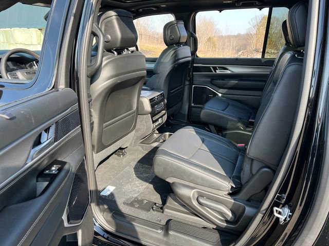 New 2026 Jeep Grand Wagoneer L Limited image 16