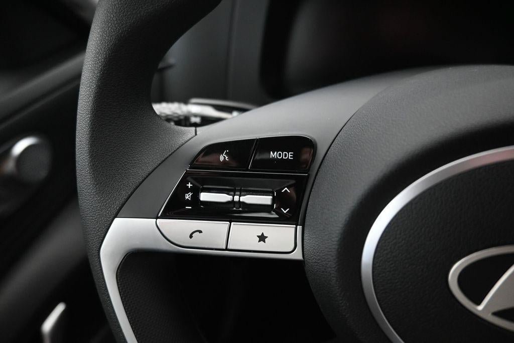 New 2026 Hyundai Elantra SE FWD image 21