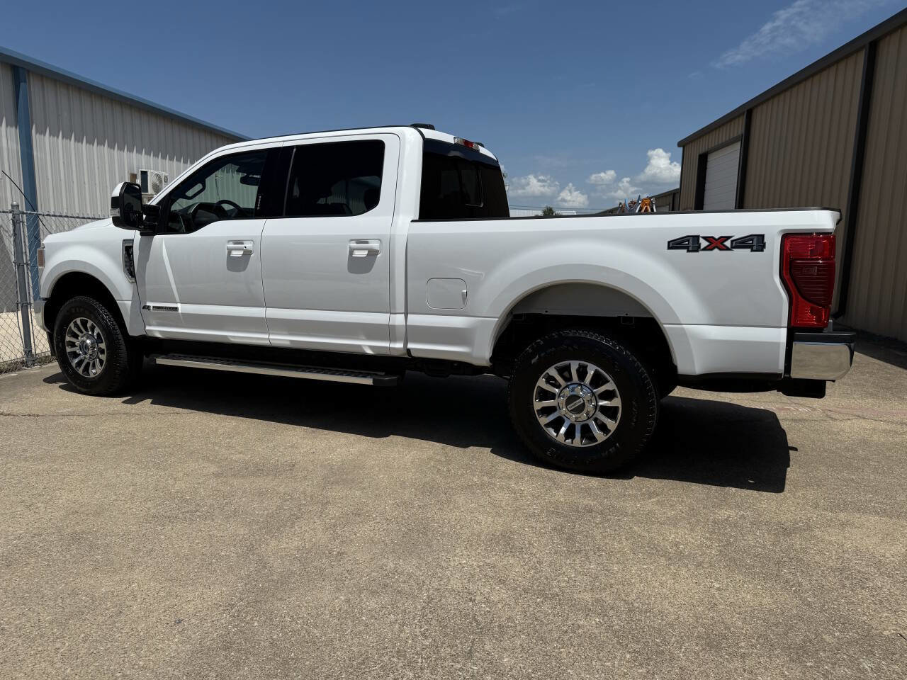 Used 2022 Ford F250 Lariat image 9