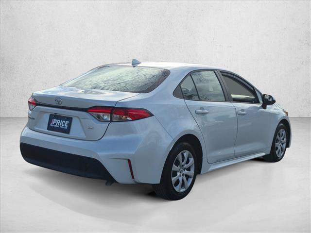 Used 2025 Toyota Corolla LE FWD image 5