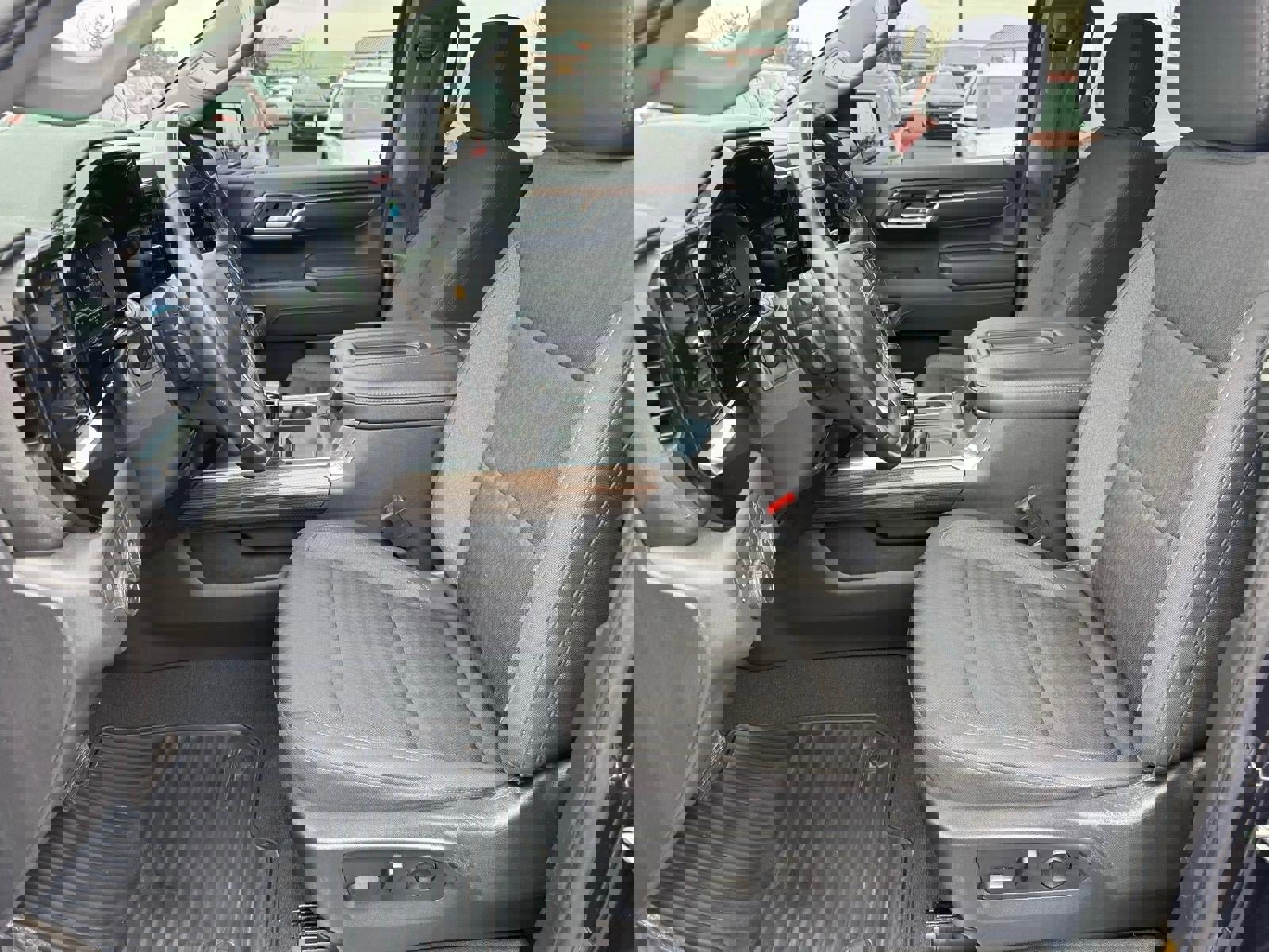 Certified 2022 Chevrolet Silverado 1500 LT w/ Safety Package image 5