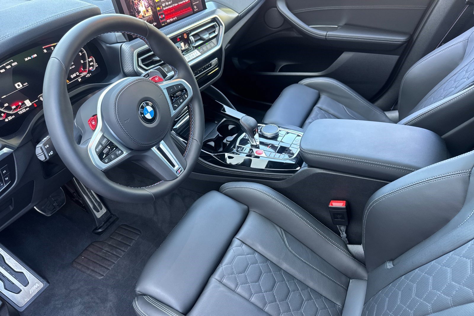 Used 2025 BMW X4 M w/ Competition Package AWD/4WD image 4