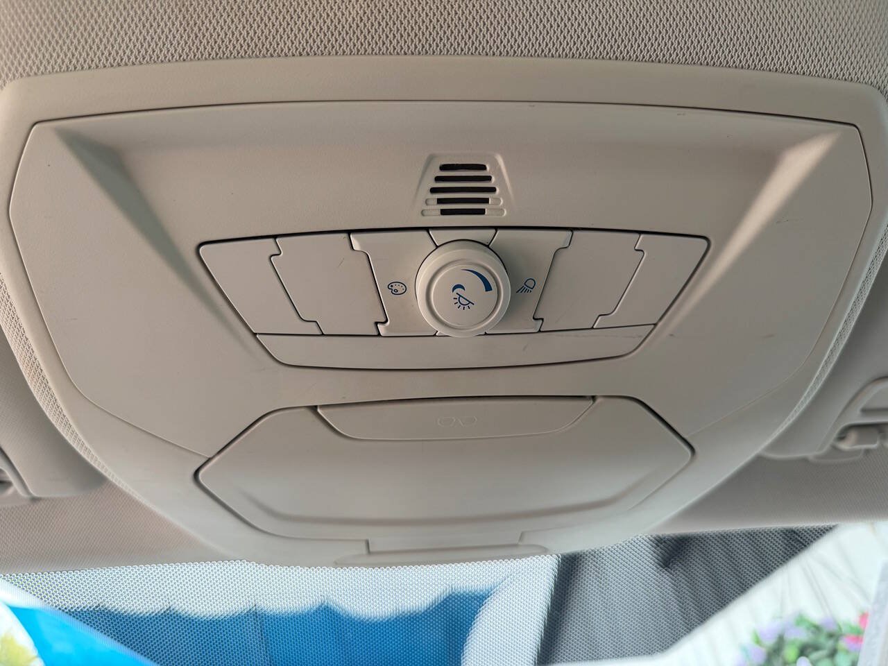 Used 2013 Ford Focus Titanium FWD image 22