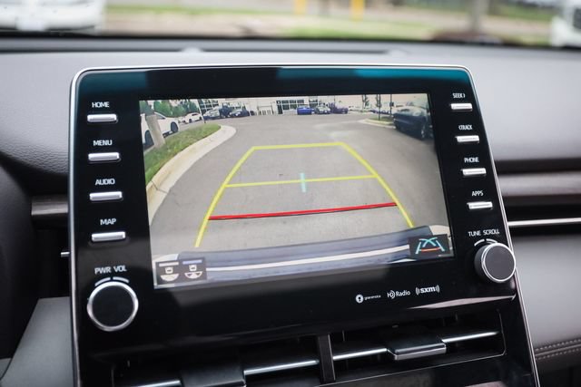 Used 2020 Toyota Avalon XLE w/ Moonroof Package FWD image 33