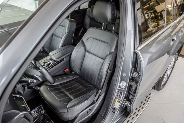 Used 2017 Mercedes-Benz GLS 450 4MATIC image 45