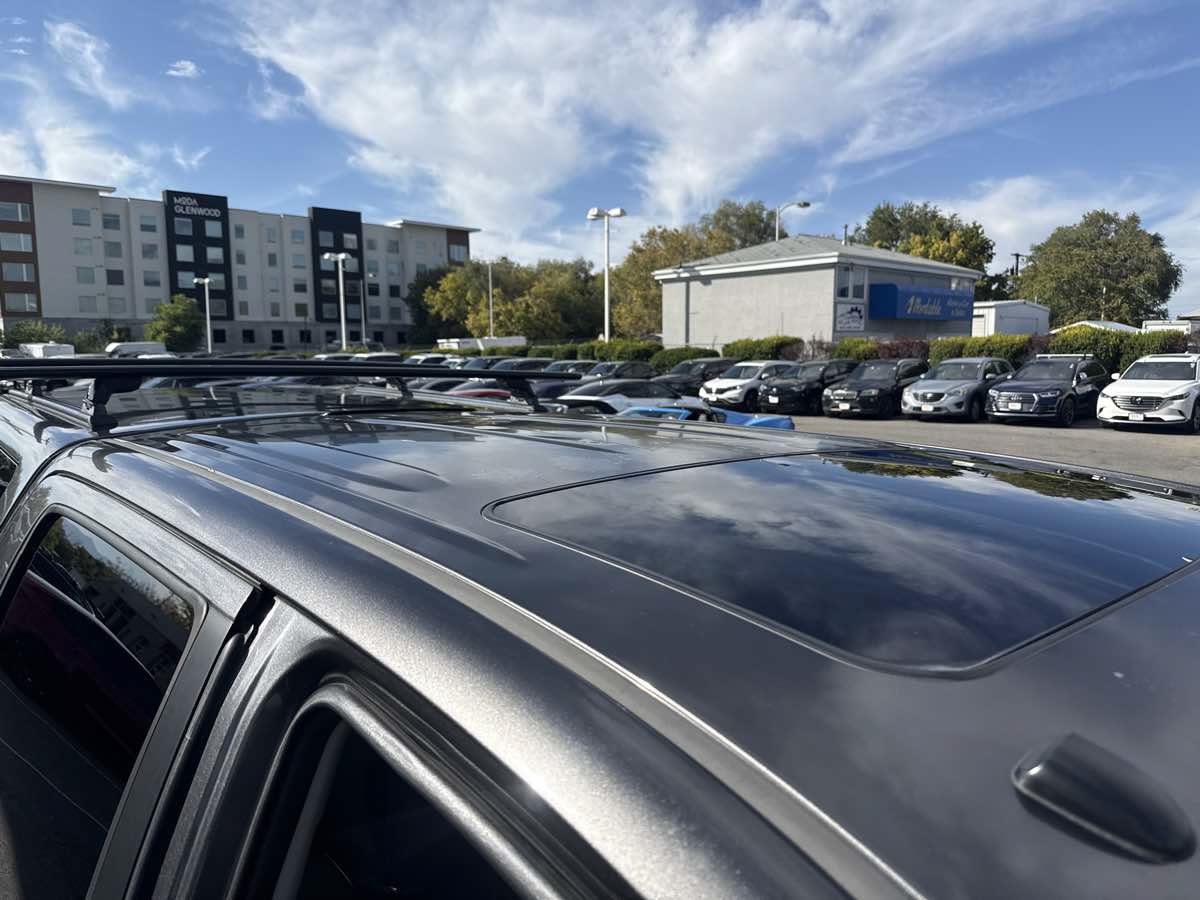 Used 2014 Toyota Tundra Platinum AWD/4WD image 23