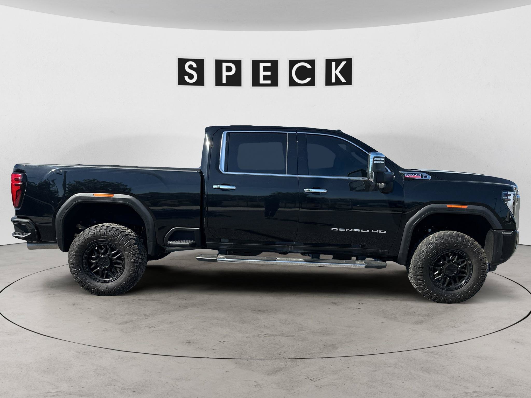 Used 2025 GMC Sierra 3500 Denali w/ Denali Reserve Package AWD/4WD image 6