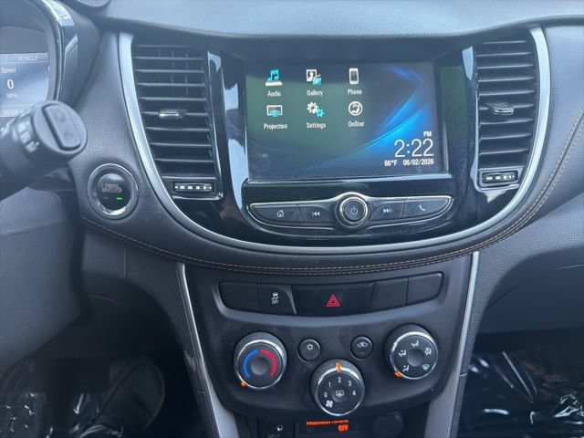 Used 2017 Chevrolet Trax LT w/ LT Convenience Package FWD image 15