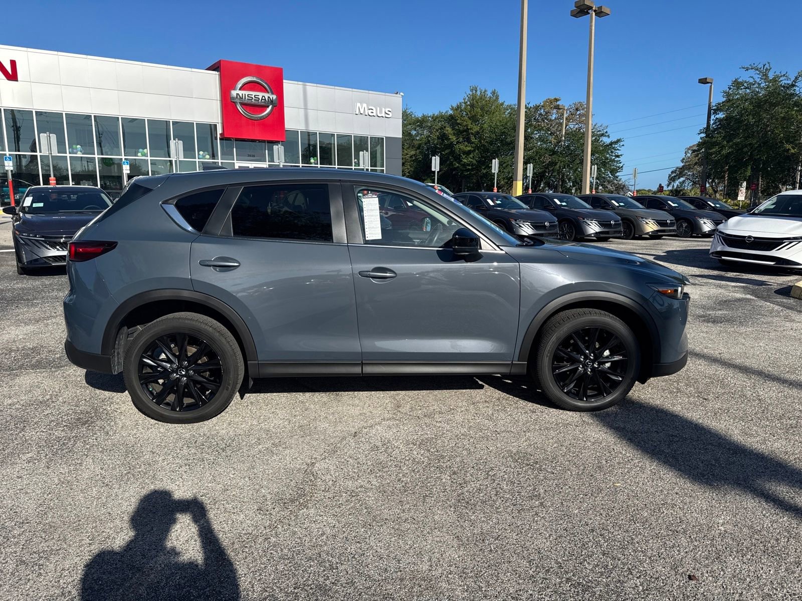 Used 2023 MAZDA CX-5 Carbon Edition image 5