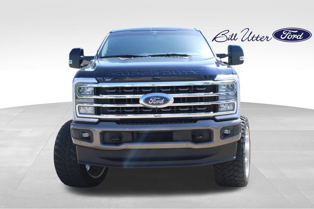Used 2023 Ford F250 King Ranch w/ FX4 Off-Road Package AWD/4WD image 2