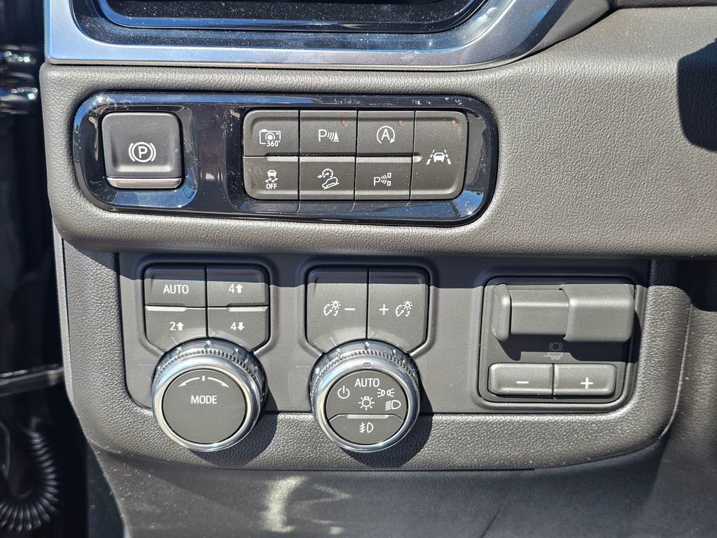 New 2026 GMC Yukon XL Elevation w/ Elevation Premium Package AWD/4WD image 27