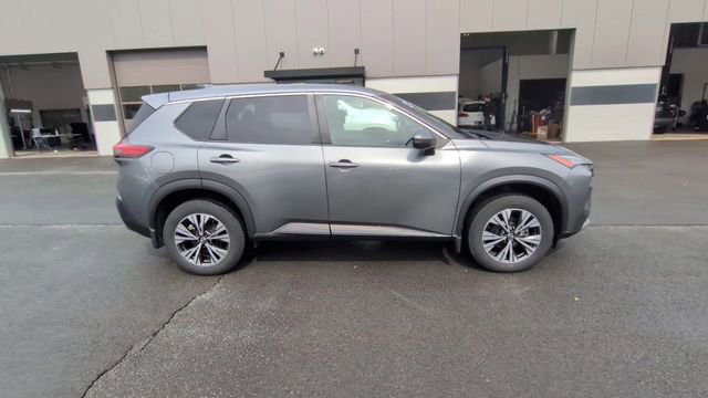 Used 2023 Nissan Rogue SV image 9