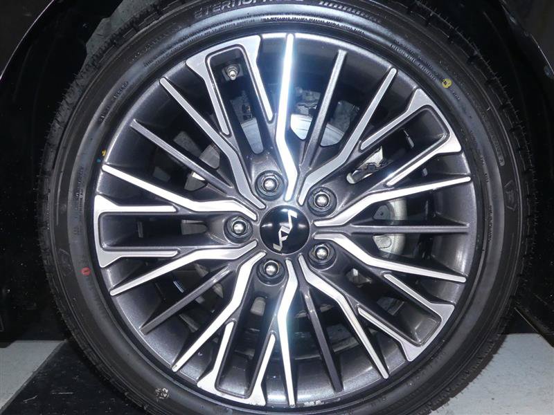 Used 2023 Kia Forte GT-Line w/ GT-Line Premium Package FWD image 31