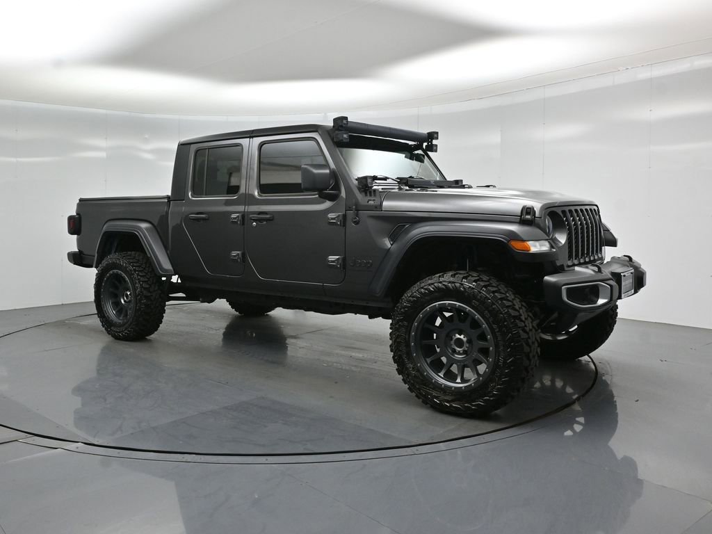 Used 2023 Jeep Gladiator Sport AWD/4WD image 17
