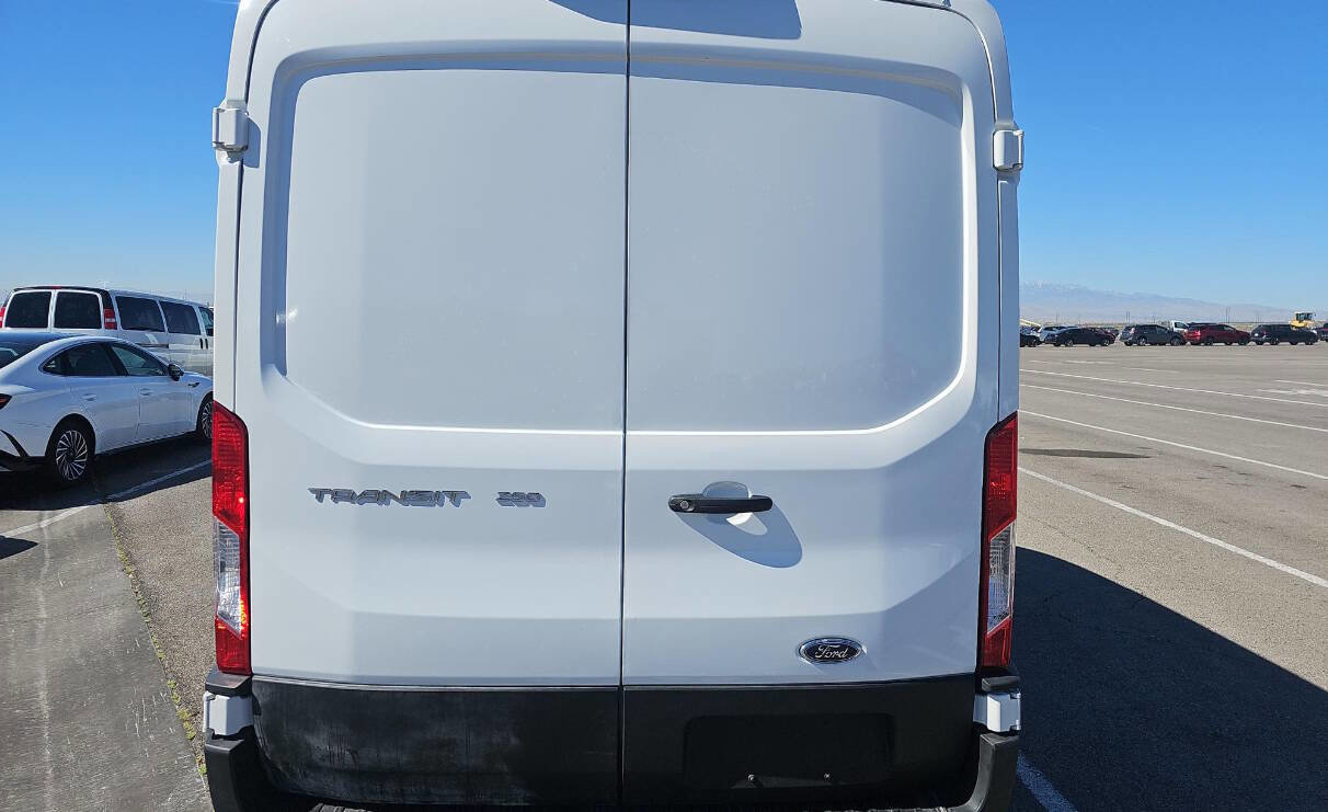 Used 2023 Ford Transit 250 Medium Roof AWD w/ Load Area Protection Package image 3