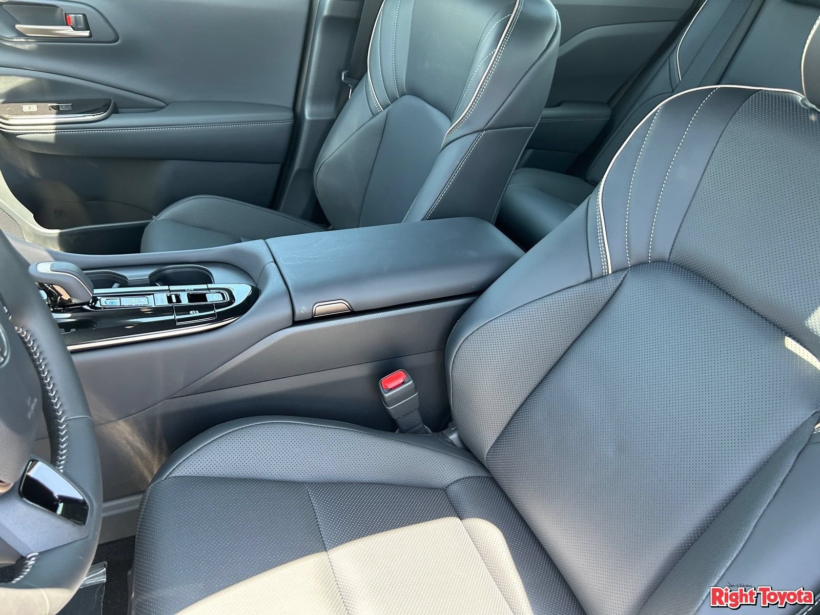 New 2026 Toyota Crown Platinum AWD/4WD image 17