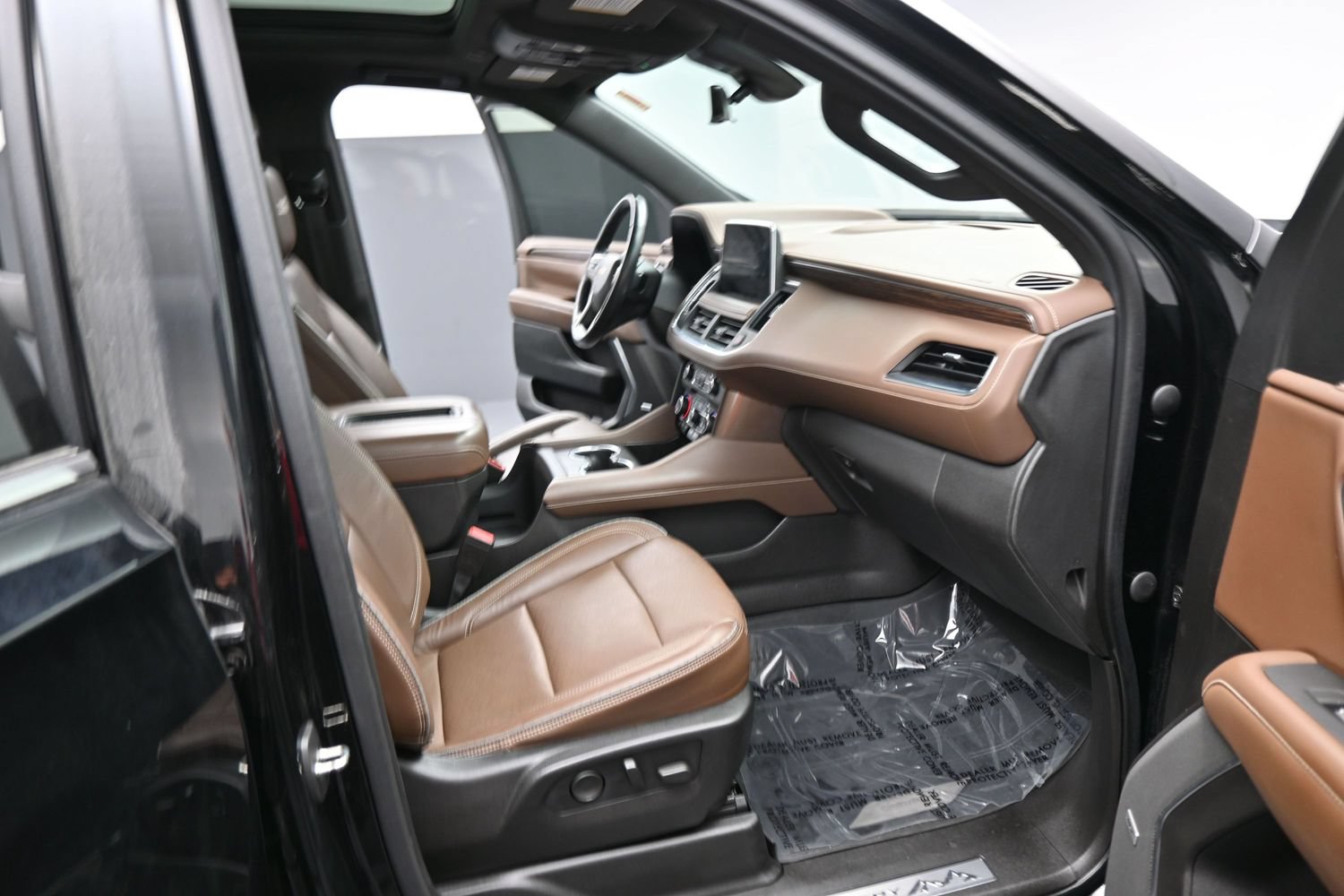 Used 2021 Chevrolet Suburban High Country AWD/4WD image 21