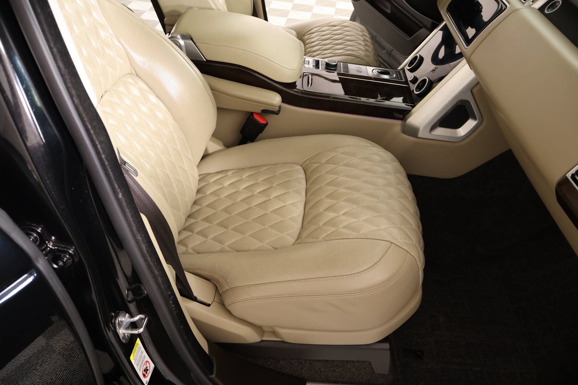 Used 2021 Land Rover Range Rover Westminster Edition AWD/4WD image 13