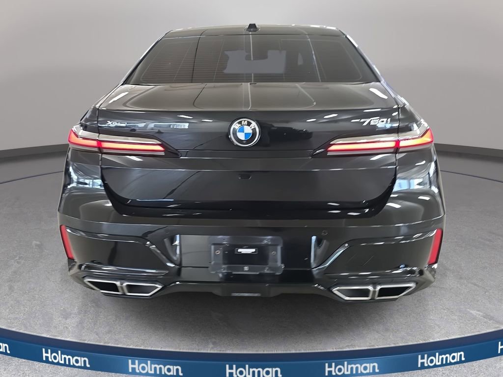 Certified 2023 BMW 760i xDrive image 8