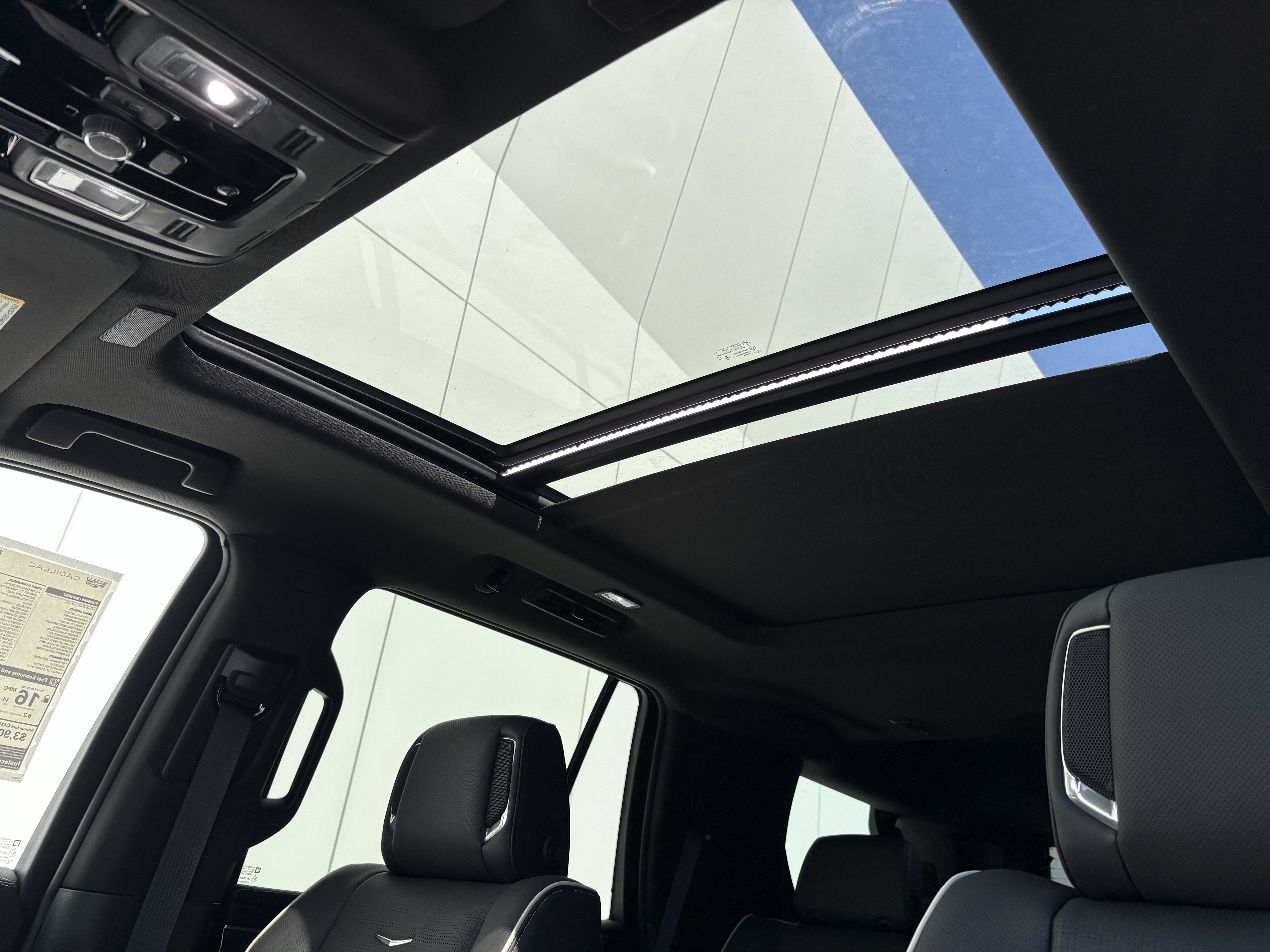 New 2026 Cadillac Escalade Luxury AWD/4WD image 13