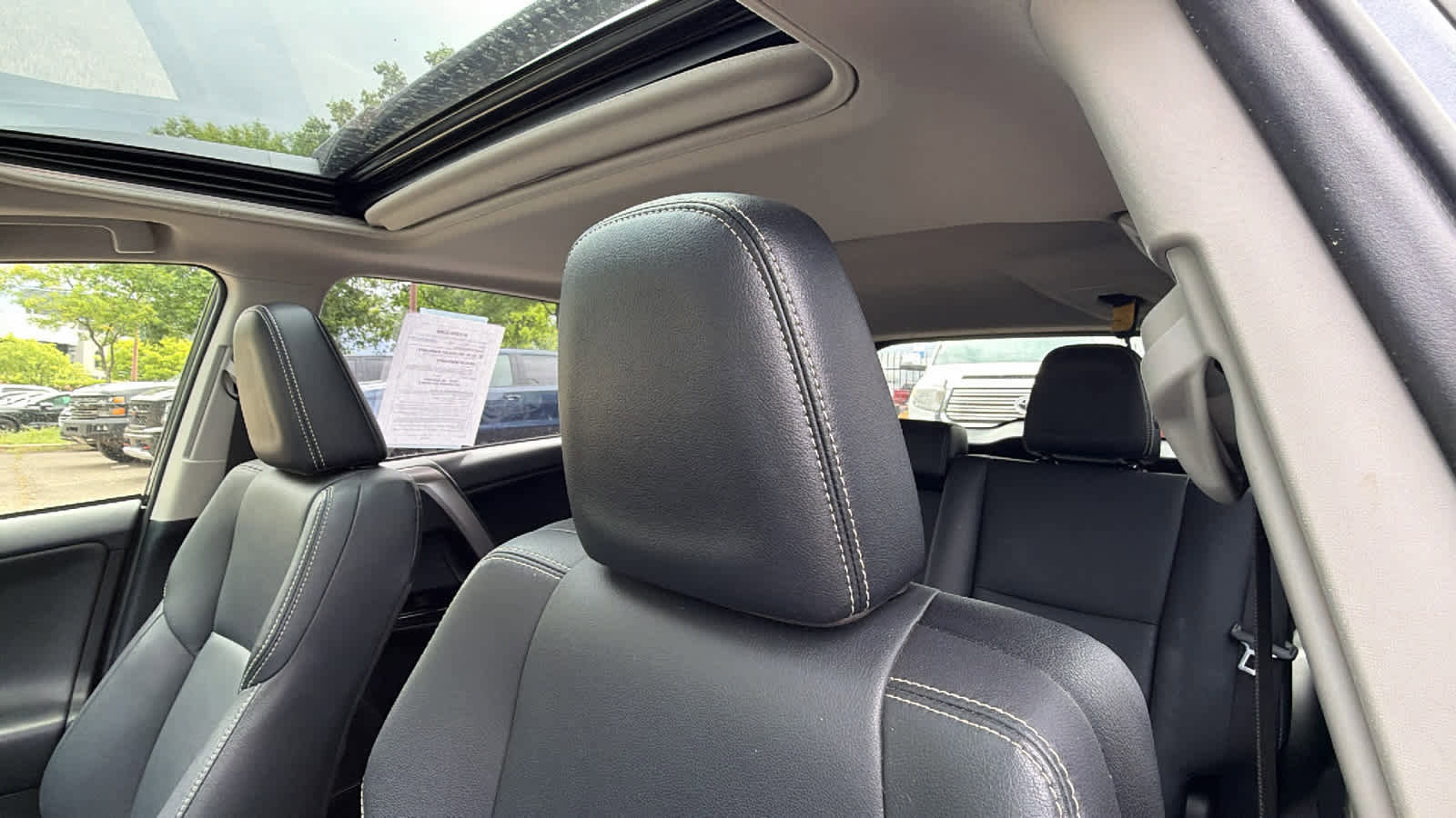 Used 2018 Toyota RAV4 Limited w/ Advanced Technology Package AWD/4WD image 11