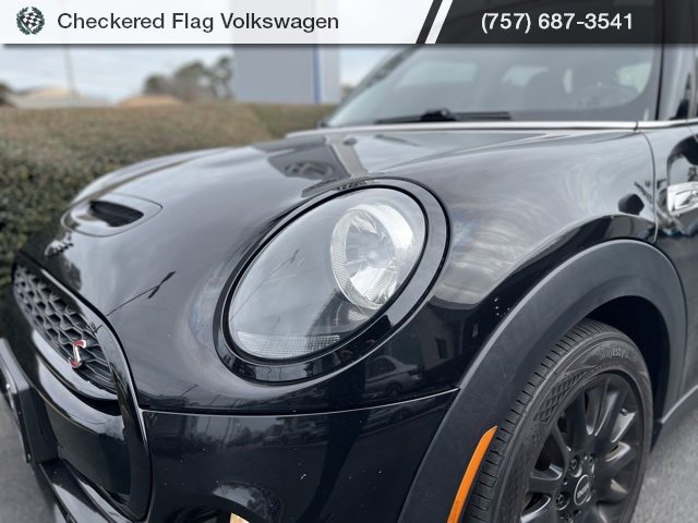 Used 2019 MINI Cooper S w/ Signature Upholstery Package image 10